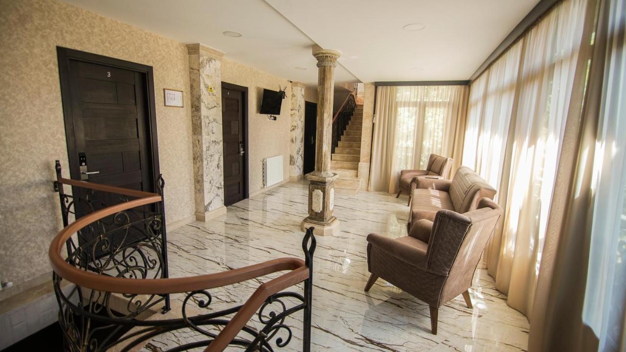 Hotel Juralius Tbilisi Exterior foto